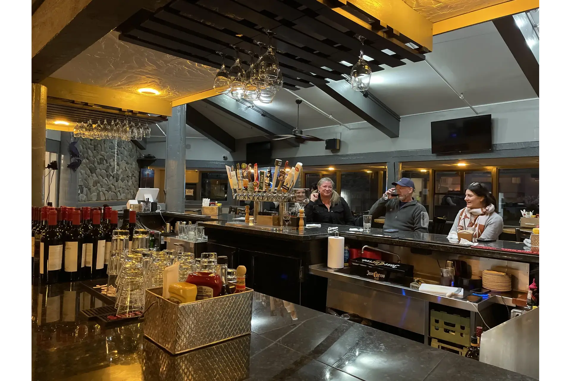 Bar and lounge