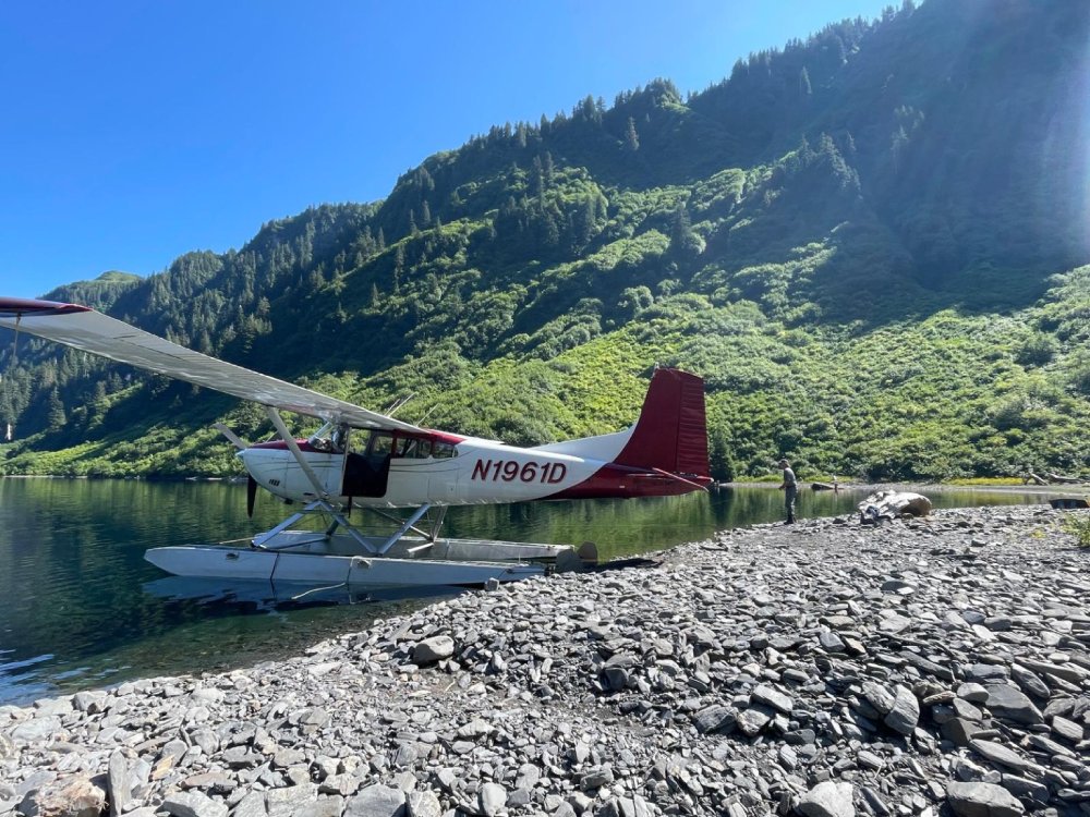 Baranautica floatplane adventure in Sitka, Alaska